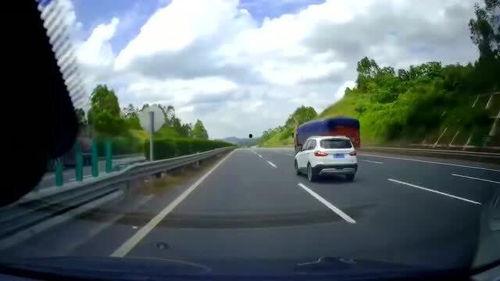 国产车自动避让视频,智能驾驶新篇章开启